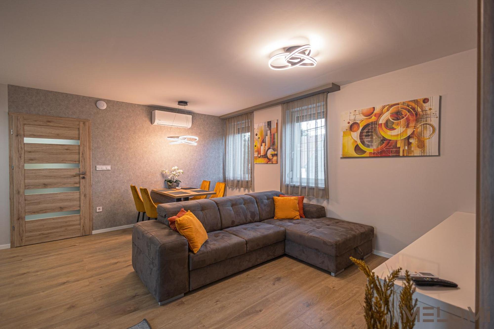 Melomi 1 Apartman Sárvár Esterno foto