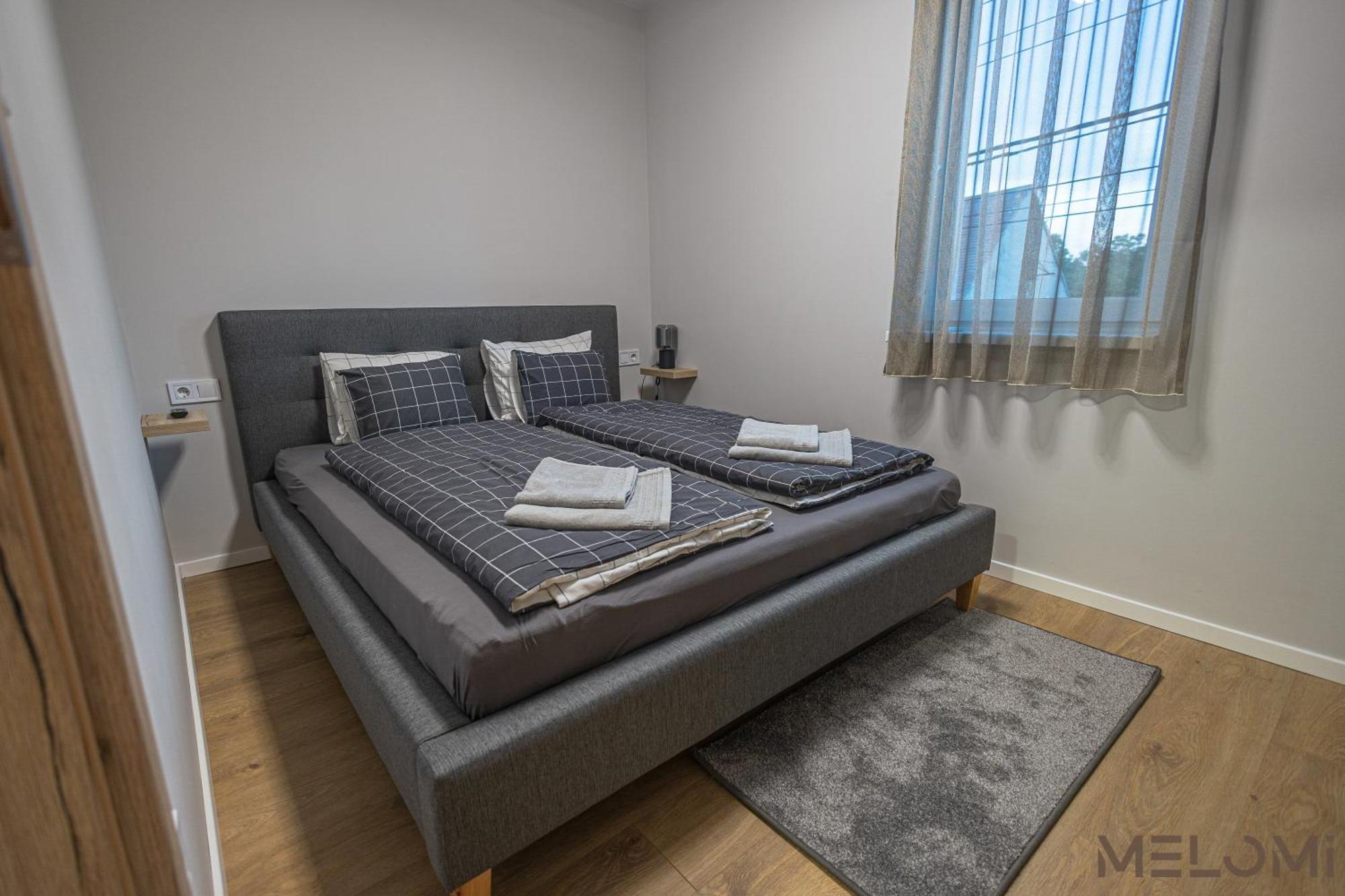 Melomi 1 Apartman Sárvár Esterno foto