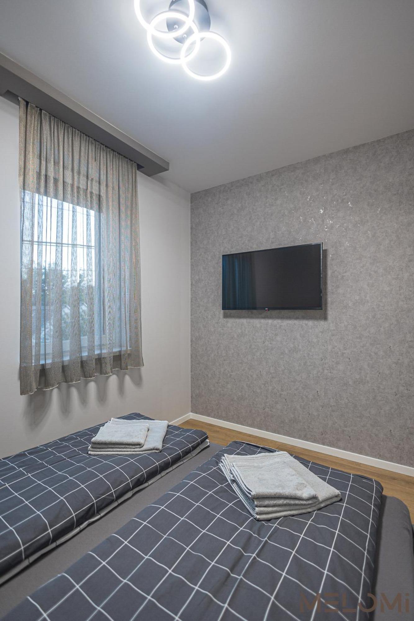 Melomi 1 Apartman Sárvár Esterno foto