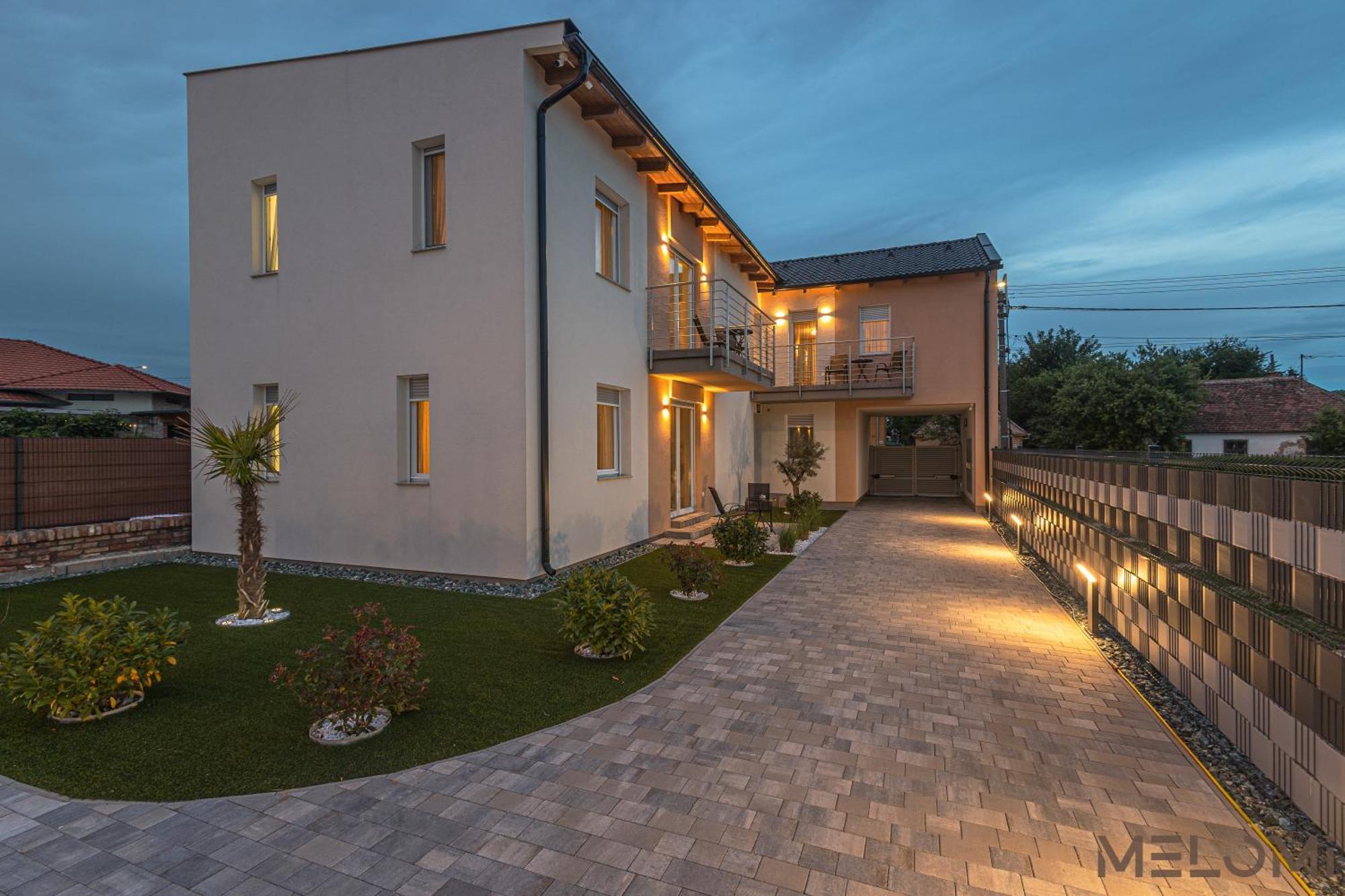 Melomi 1 Apartman Sárvár Esterno foto